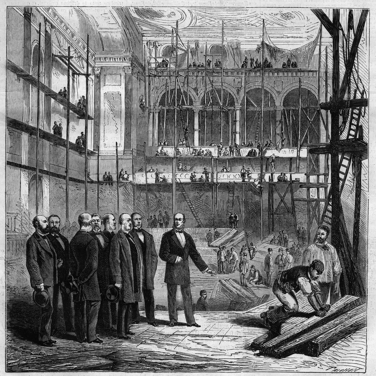 Membres du comité permanent visitant les travaux de la nouvelle salle de l