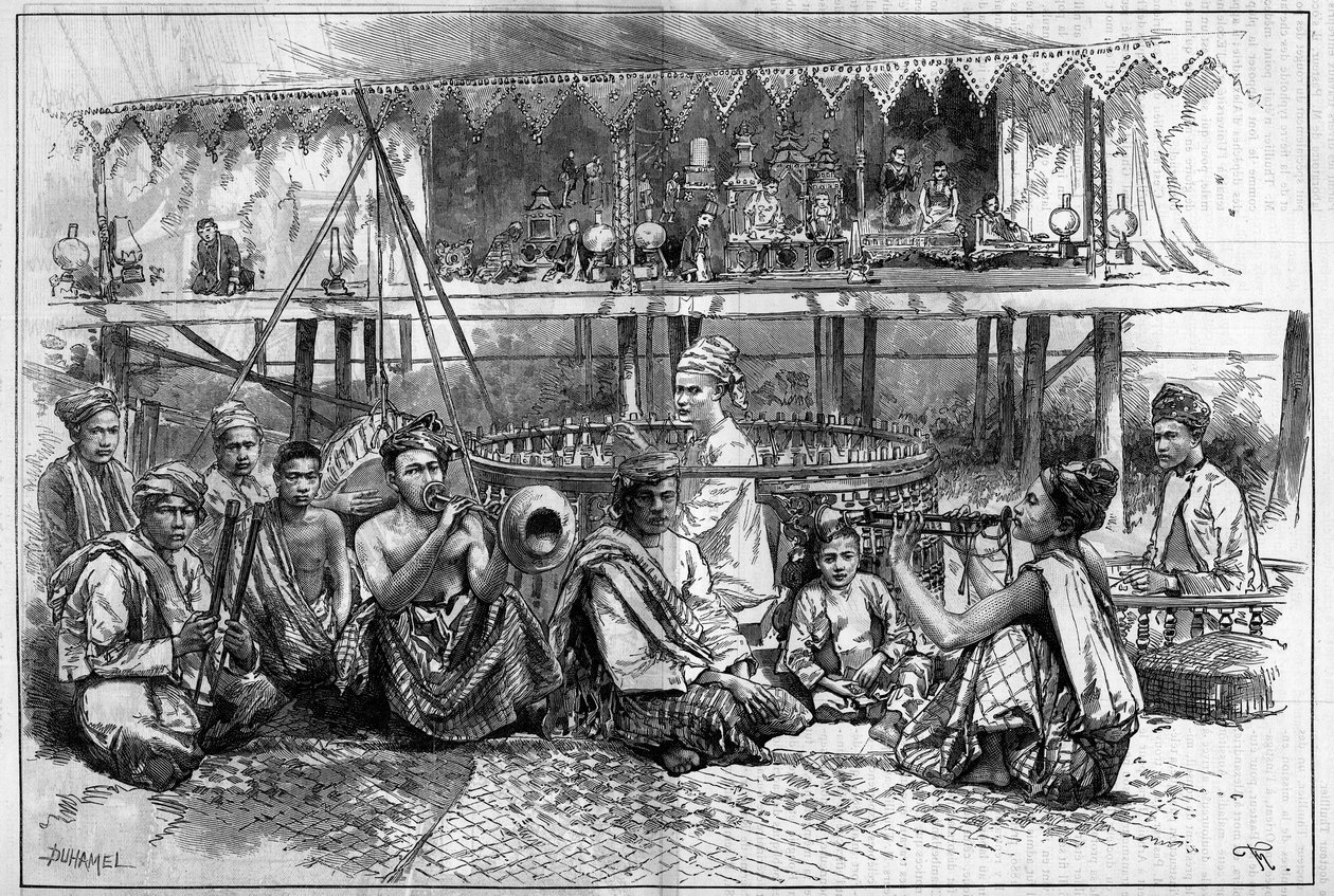 Théâtre de marionnettes avec musiciens en Birmanie. Gravure dans "Le Monde Illustré" - Unknown artist
