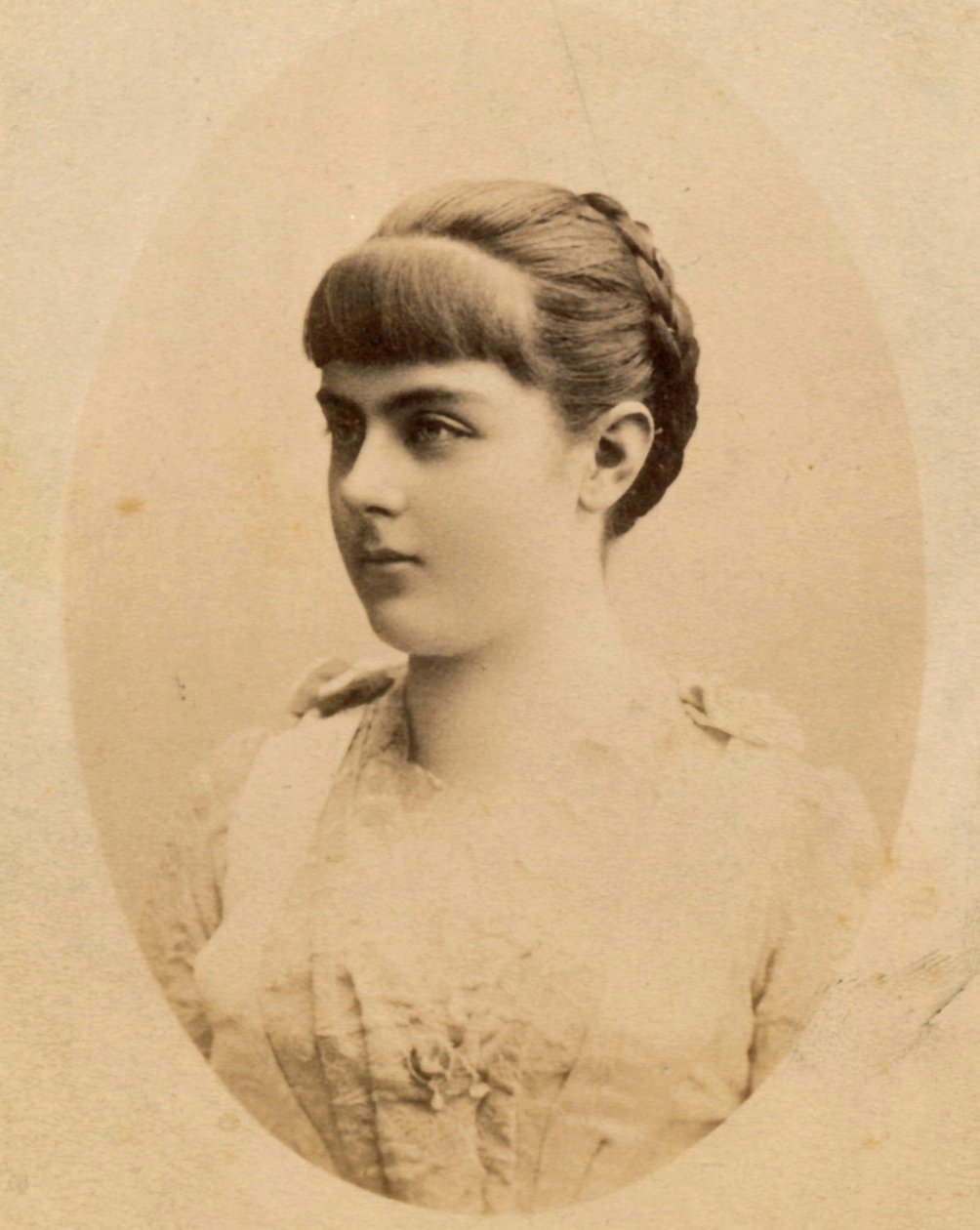 Baronne Marie Alexandrine "Mary" von Vetsera (19 mars 1871 – 30 janvier 1889) - Unknown photographer