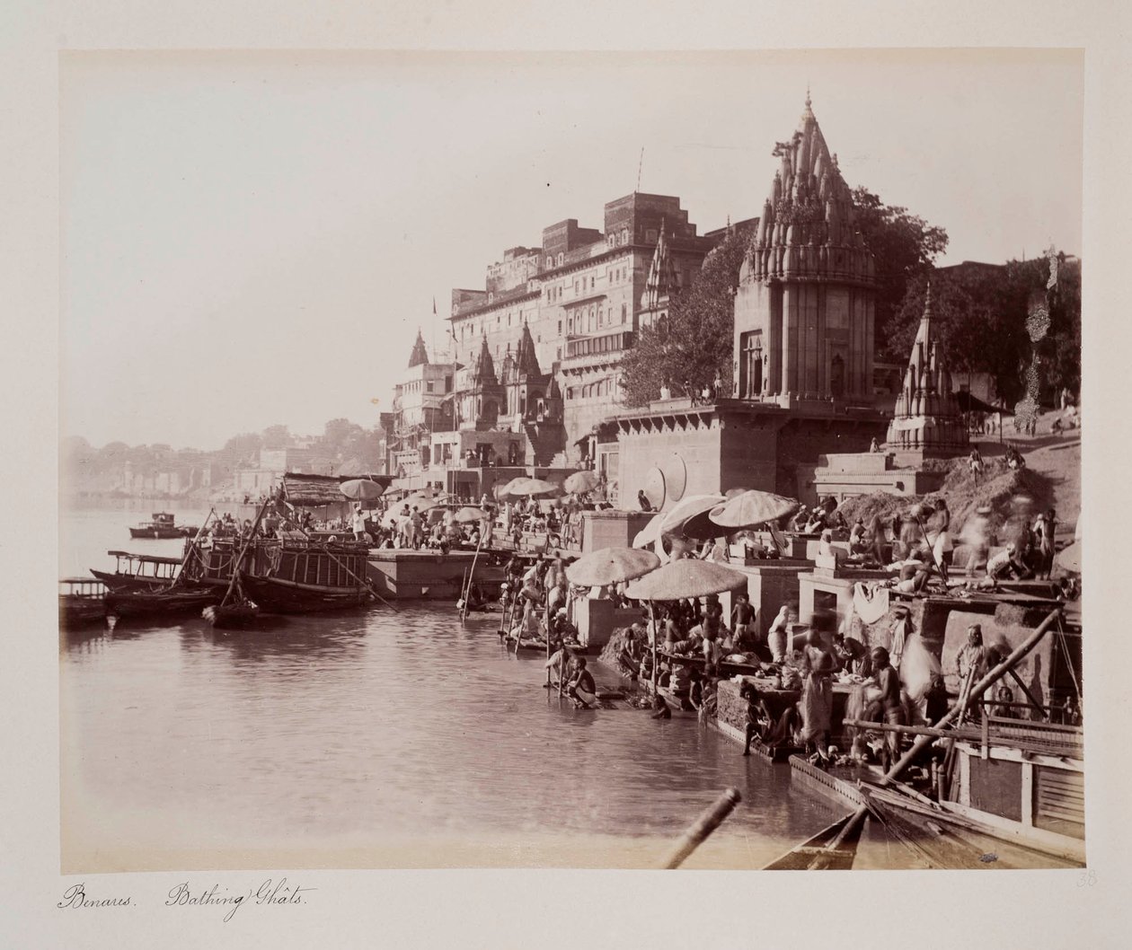 Ghâts de bain de Bénarès, vers 1885 - Unknown photographer