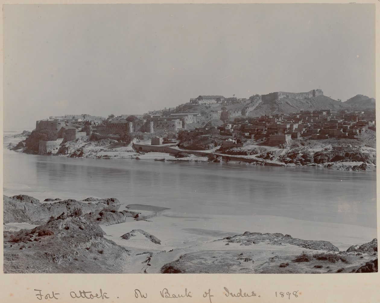 Fort Attock sur les rives de l