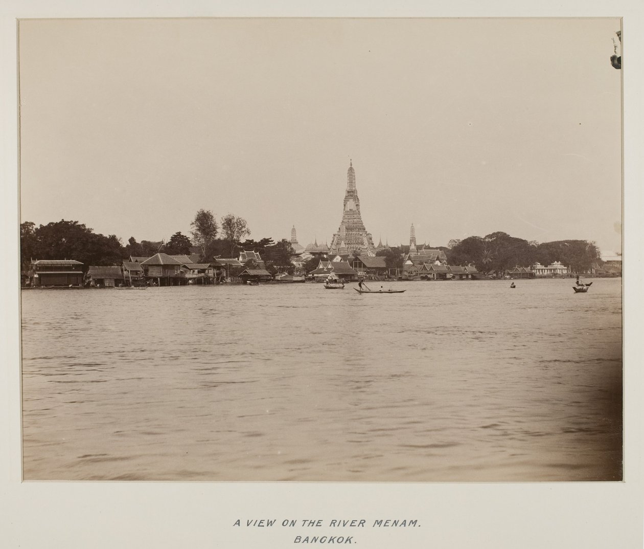 Photographie dans un album photo - Unknown photographer