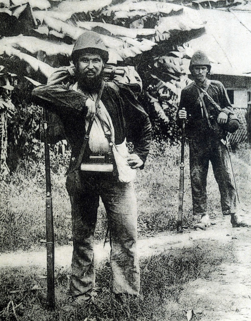 Deux soldats de la campagne du Tonkin en 1883 - Unknown photographer