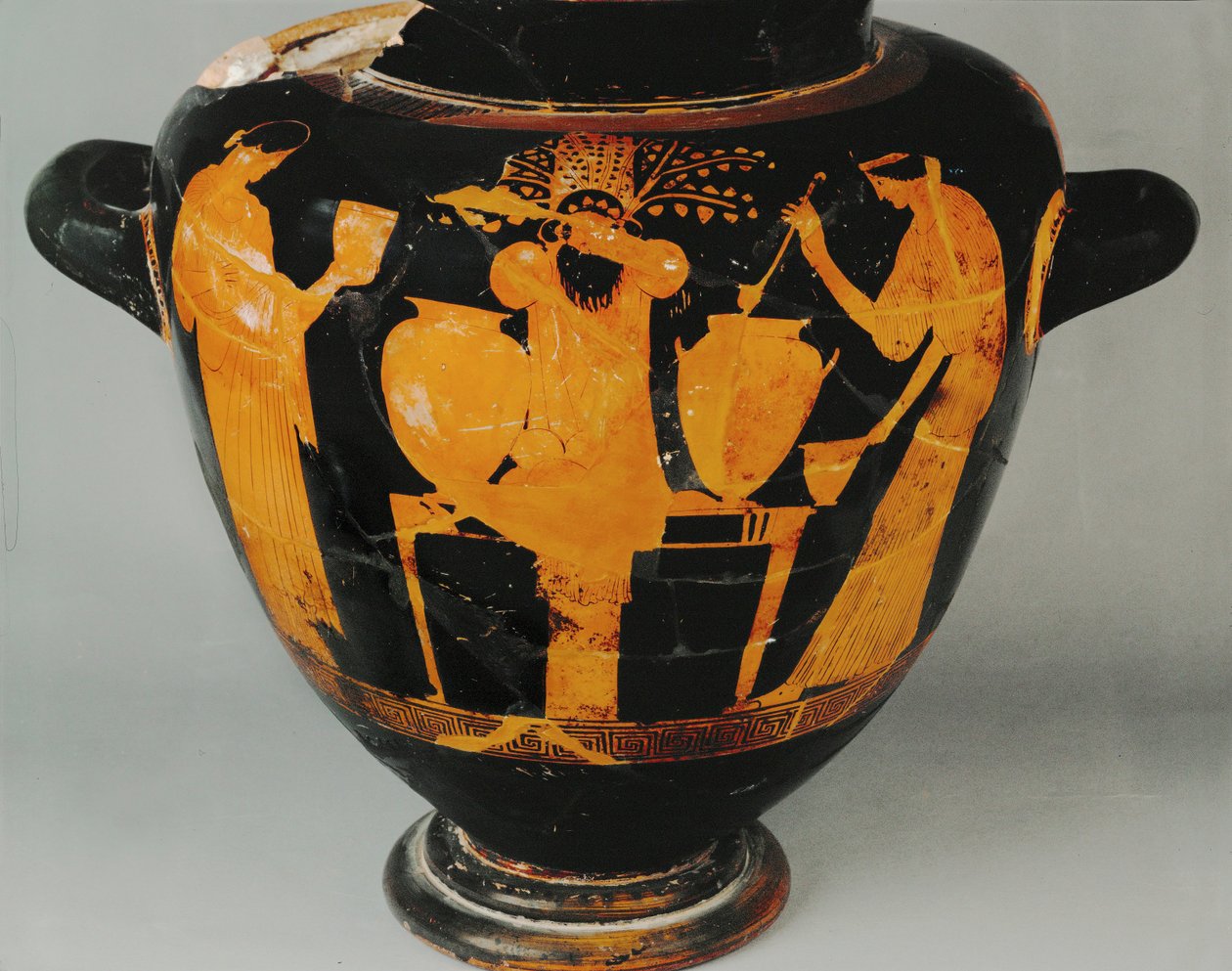 Fête de Dionysos, deux femmes acolytes, Dionysos au centre ... - Villa Giulia Painter
