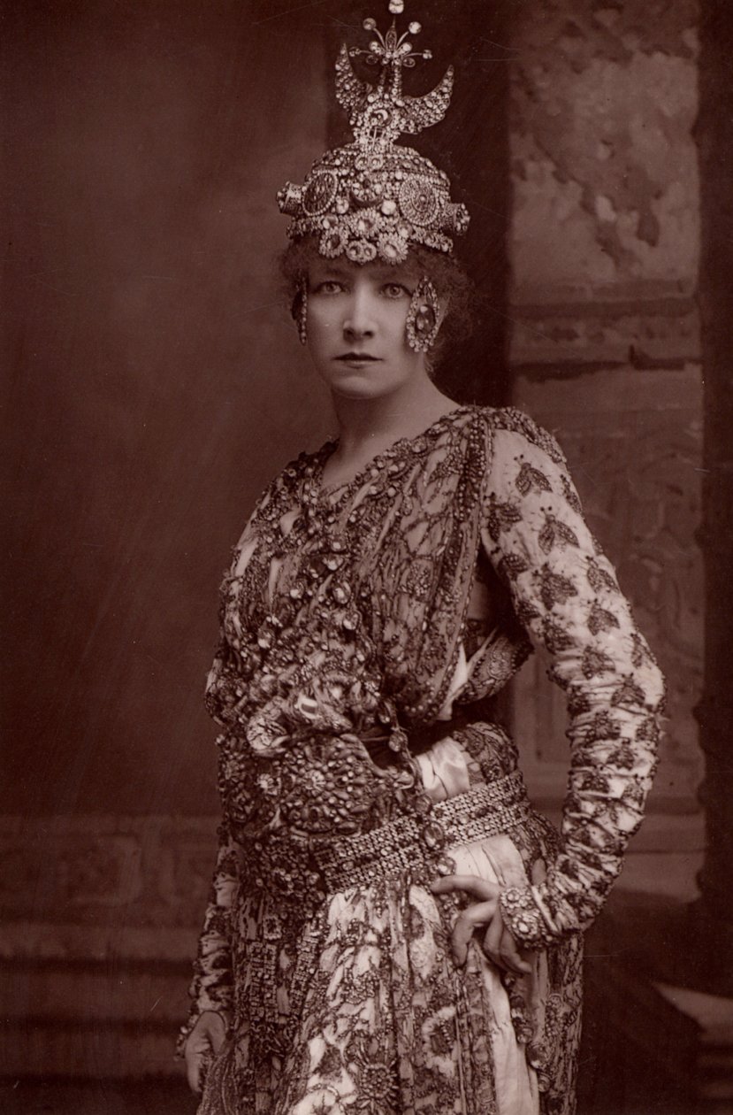 Henriette Rosine Bernard dite Sarah Bernhardt (1844-1923) - W. and D. (after) Downey