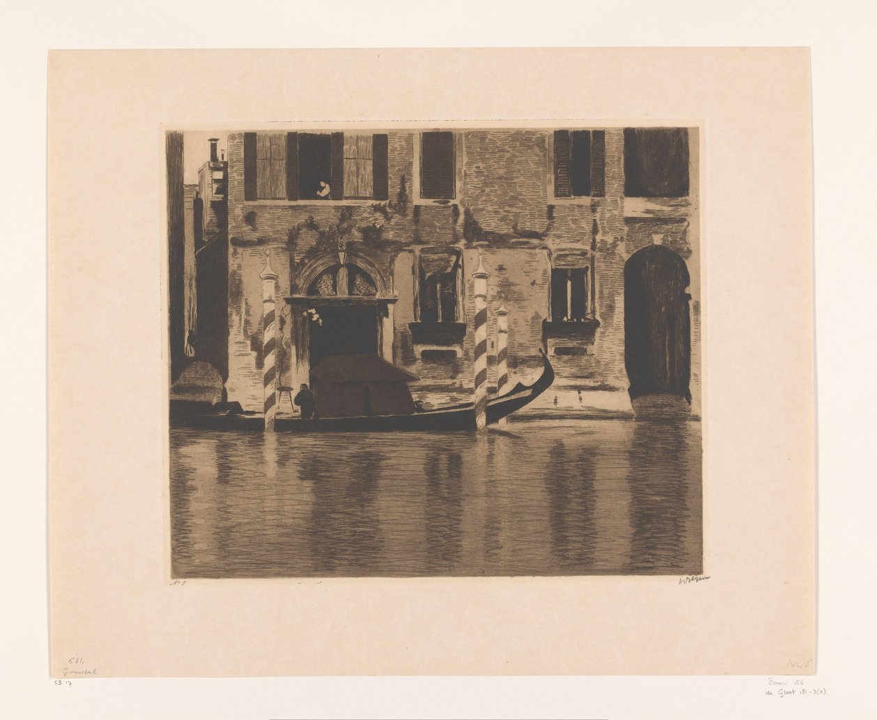 Gondole amarrée avec superstructure dans un canal à Venise - Willem Witsen (signed by artist)