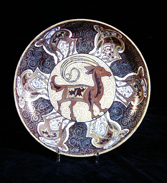 Lustre charger - William de Morgan