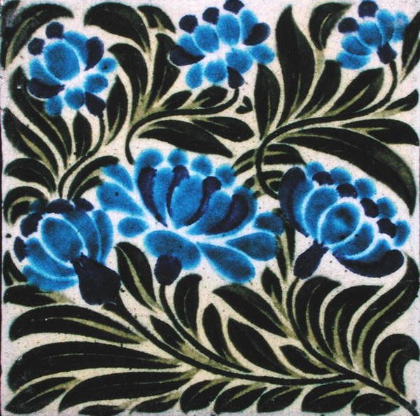 Carreau avec motif floral - William de Morgan