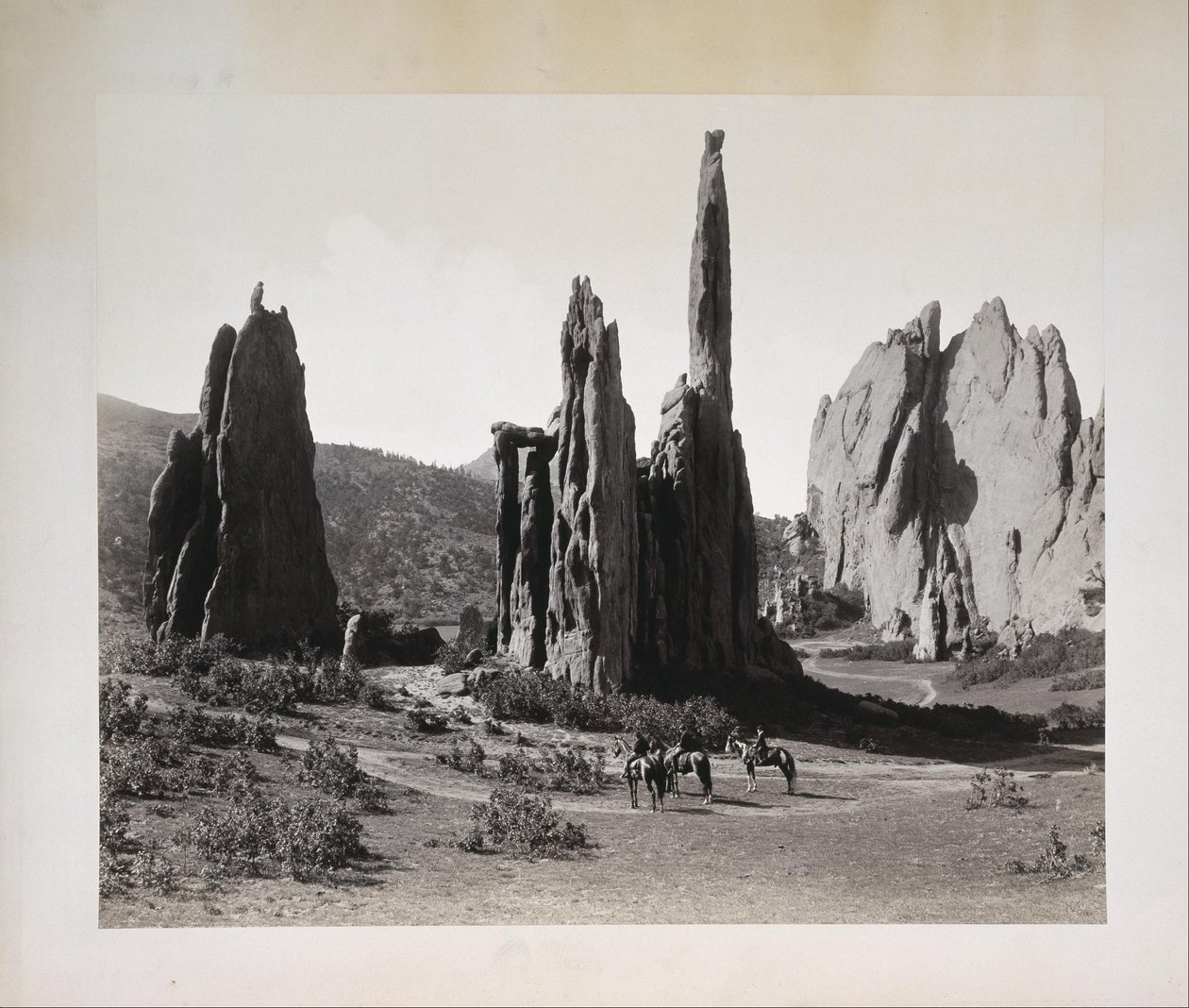Flèches de la cathédrale, Jardin des Dieux, Colorado - William Henry Jackson