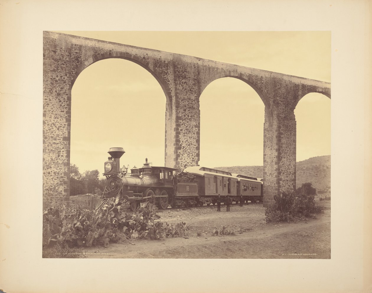 Vieil aqueduc à Querétaro, Mexique - William Henry Jackson