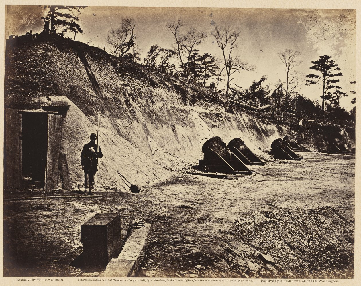 Batterie No. 4, près de Yorktown, mai 1862 (tirage albuminé monté sur papier vélin) - Wood and Gibson Wood and Gibson