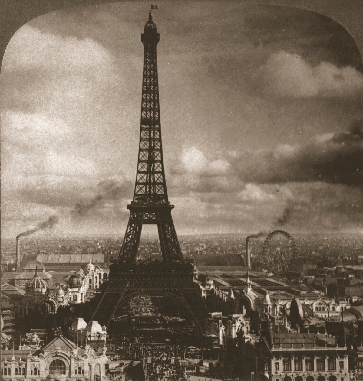 Tour Eiffel, 300 mètres de haut, de l