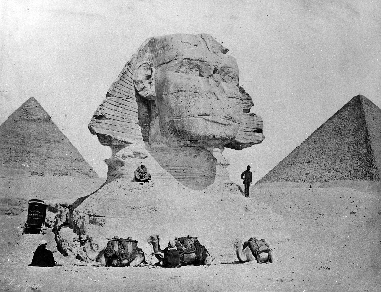 Autoportrait avec le Sphinx à Gizeh, fin des années 1870 - Zangaki Brothers