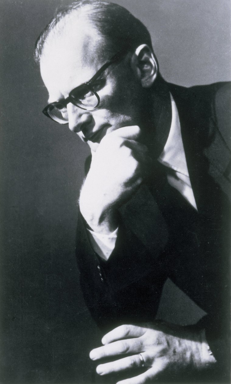 Arthur C. Clarke, auteur de science-fiction et inventeur britannique - Frederick (attr. to) Barnard