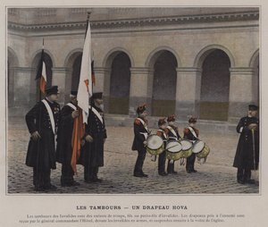 Les Tambours, Un Drapeau Hova (photo en couleur)