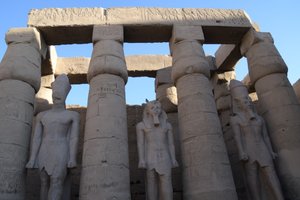 Le temple de Louxor, architecture égyptienne antique à Louxor - Albert Mansour
