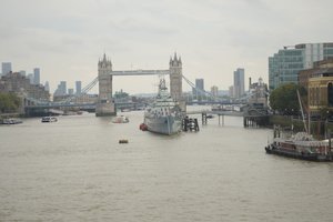 Le London Bridge, qui enjambe la Tamise au cœur de Londres - Albert Mansour