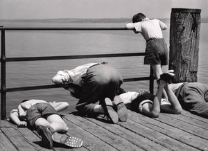 Occupé à pêcher, Italie, vers 1950-60