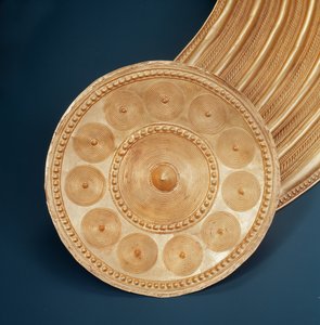 Collier, Ardcrony, Comté de Tipperary, Âge du Bronze tardif, 800-700 av. J.-C. (or) (détail)
