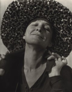  - Alfred Stieglitz