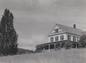 Maison sur la colline, lac George - Alfred Stieglitz