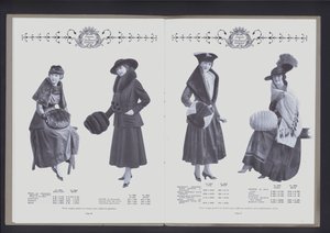 Double page du Théâtre de la mode en fourrure