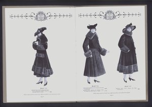 Double page du Théâtre de la mode en fourrure