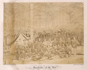 Portrait de groupe du groupe n°2, détachement du génie américain (photo n/b)