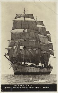 Navire pirate, construit à Glasgow, Écosse, 1886 - American Photographer