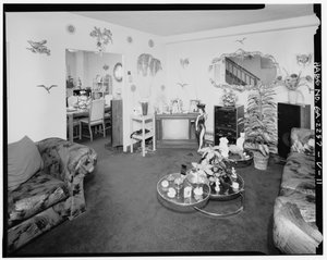 Intérieur typique, salle familiale menant à la salle à manger. - Techwood Homes, Bâtiment n° 18
