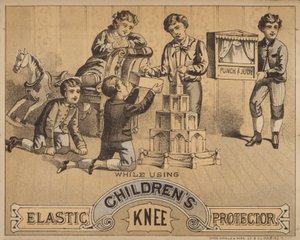 Enfants à genoux sur le sol jouant avec des jouets - American School