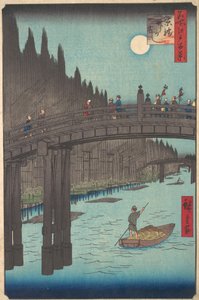 Pleine lune sur le canal, avec pont et énormes piles de bambou le long de la rive - Ando Hiroshige
