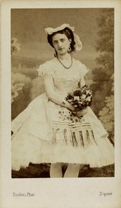 Portrait de la danseuse de ballet Marfa Muravyeva 1838-1879, 1863 - Andre Adolphe Eugene Disderi