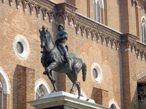 Statue équestre du Condottiere Colleoni par Andrea del Verrocchio