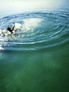 Surfeur sous la surface - Angelo Cerantola