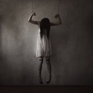 La marionnette hantée - Anja Matko