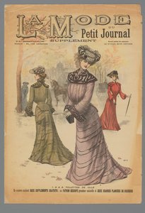 Trois femmes en Toilettes de Ville à Paris