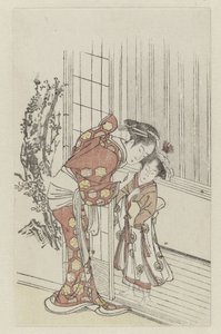 Femme et fille chuchotant