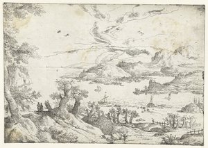 Paysage avec large rivière entre collines
