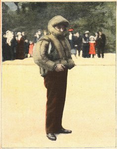 Aviation : combinaison aérienne conçue pour protéger les aviateurs des chutes. Gravure dans « Le petit parisien » du 16/10/1910. Collection privée. - Anonymous Anonymous