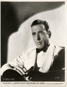 Humphrey Bogart (1899-1957) dans le film Casablanca de Michael Curtiz par Anonyme