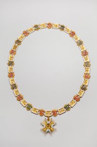 Royaume de Bavière - Ordre de Saint Hubert: collier porté par Luitpold, Duc en Bavière (1890-1973) - Fin du 18ème siècle - Or et Émaux - Collier: L 122 cm; poids 460 g (pendentif inclus) - Pendentif: D 7,5 cm - Collection privée - Anonymous Anonymous