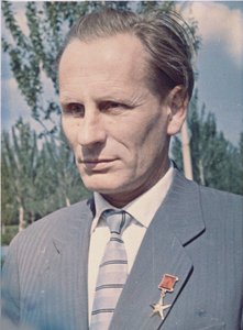 Mikhail Vasilyevich Melnikov (1919-1996), concepteur de moteurs de fusée - Anonymous Anonymous