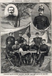 Mission Voulet-Chanoine : portrait du lieutenant Octave Meynier (1874-1961) et du colonel Arsène Klobb (1857-1899) avec en bas de gauche à droite : lieutenant Joalland, sergent Boutel, docteur. - Anonymous Anonymous