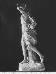 Marie-Adélaïde de Savoie, duchesse de Bourgogne, en Diane chasseresse, 1709 (marbre)