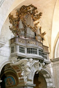 Orgue Testa avec sculpture en marbre