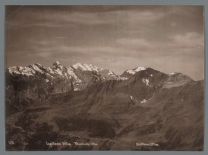 Vue sur le Gspaltenhorn, le Blüemlisalp et le Schilthorn dans les Alpes bernoises (Panorama de la chaîne de la Jungfrau)