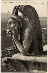Gargouille ou chimère de la cathédrale Notre-Dame de Paris, construite entre 1163 et le XIVe siècle - Carte postale, collection Selva
