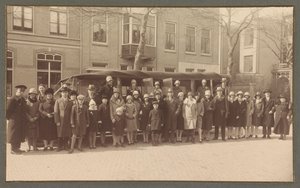 Portrait de groupe du personnel de l