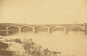 Ligne de Villeneuve-Saint-Georges à Montargis, Viaduc sur le Loing (près de Montargis)